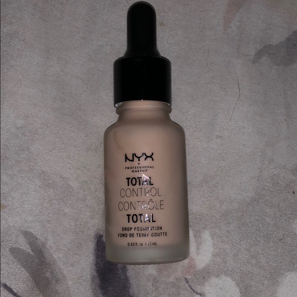 NYX Total Control Drop Foundation